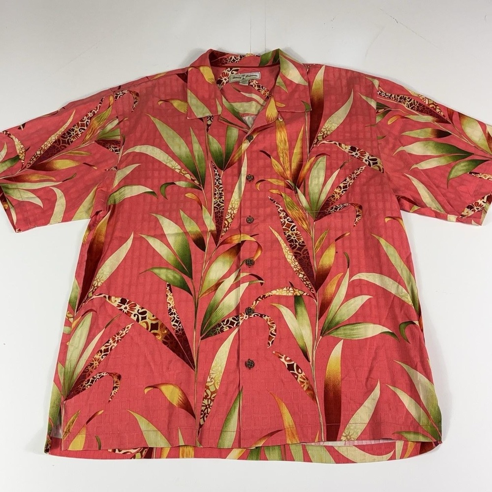 Tommy Bahama Shirt Mens XL Pink Silk Floral Hawaiian Short Sleeve Button Up